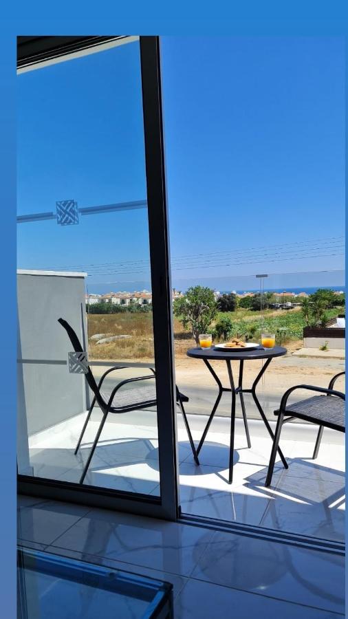 Fotoxenia Luxury Apts Paralimni Exterior foto