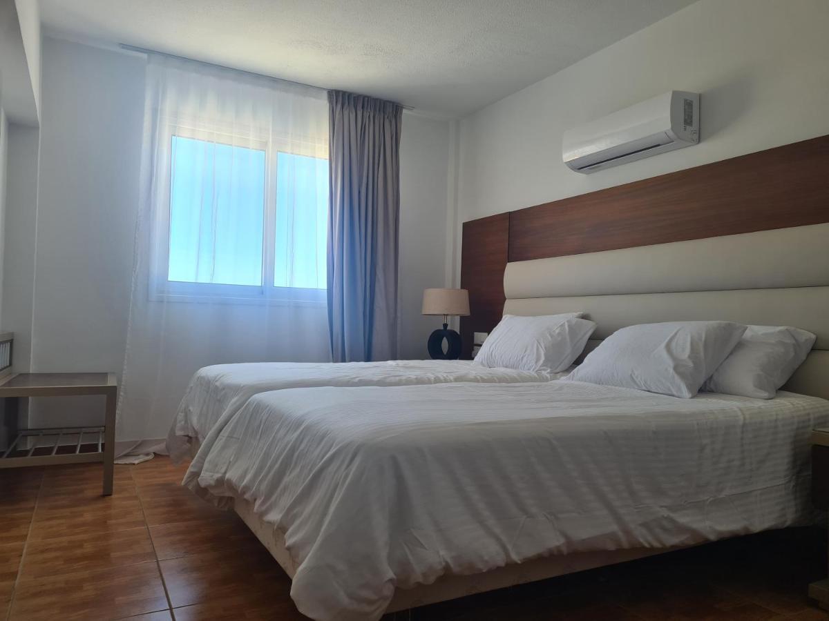 Fotoxenia Luxury Apts Paralimni Exterior foto