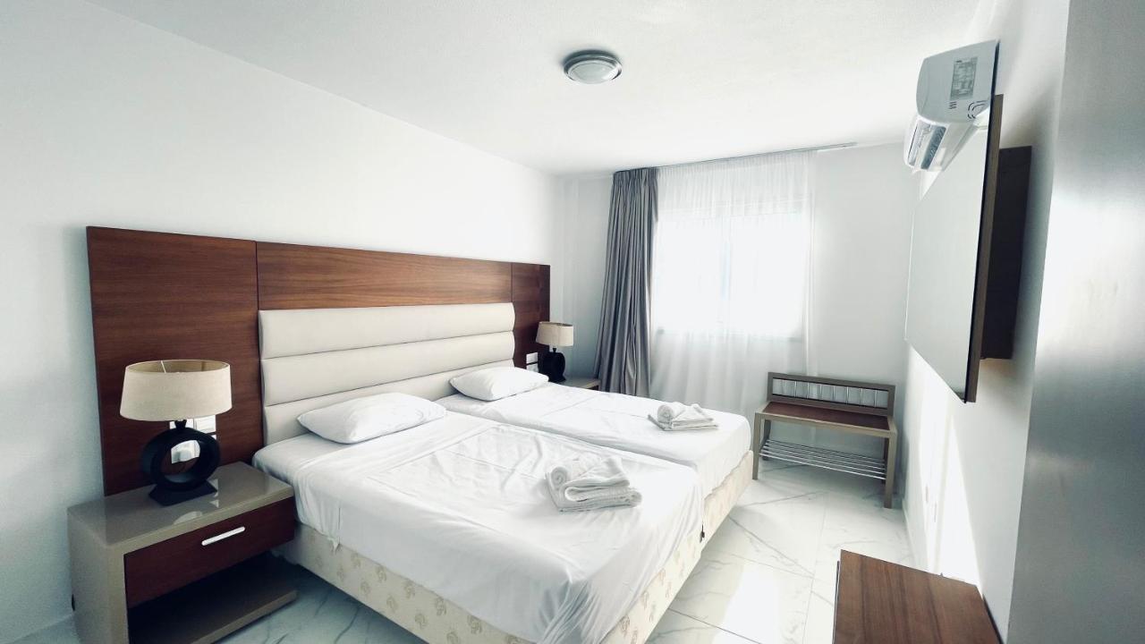 Fotoxenia Luxury Apts Paralimni Exterior foto
