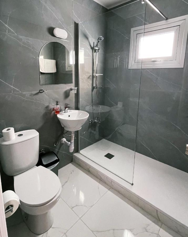 Fotoxenia Luxury Apts Paralimni Exterior foto